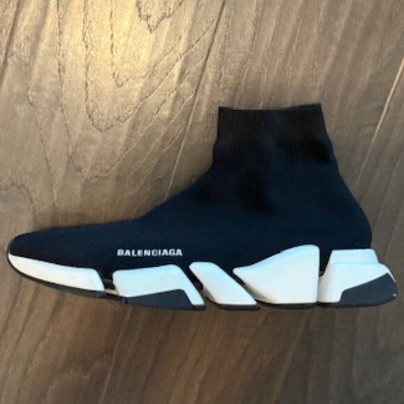 Balenciaga Men's Speed Trainers with bag - Picture 1 of 5